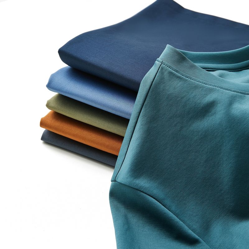 T-shirt blanc de couleur solide pour hommes avec logo personnalisé imprimé en tissu tricoté 100% coton