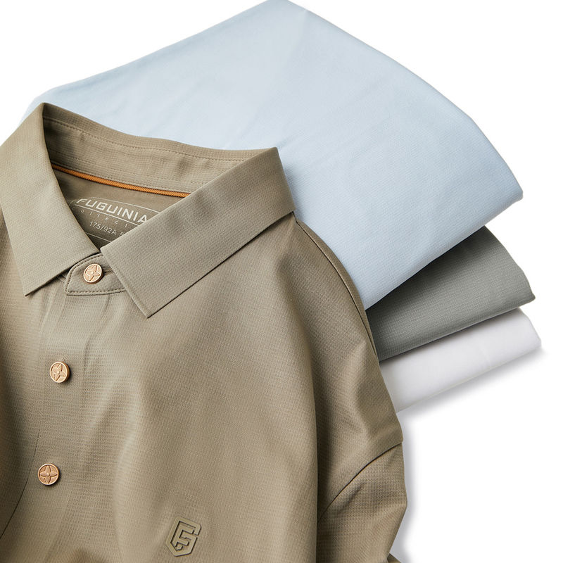C'est une chemise de polo pour homme 100% coton personnalisé.
