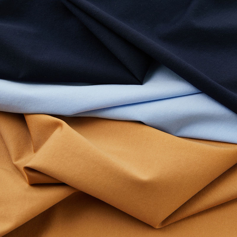 T-shirts à imprimer en vert avec couleurs personnalisées et poids de tissu 170-210 grammes