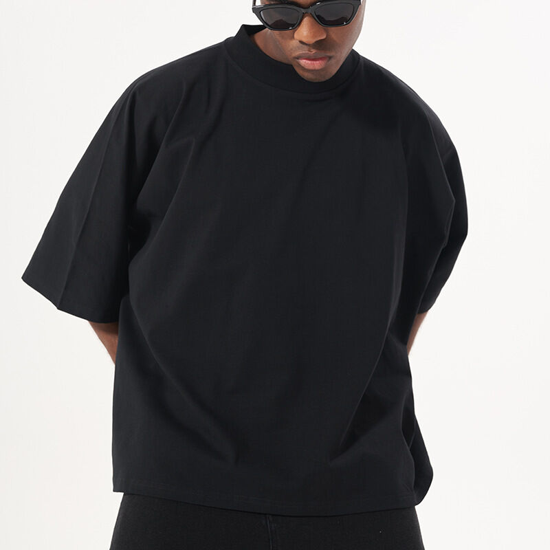 Fabricants de vêtements T-shirt sur mesure 220 Gsm T-shirt lourd T-shirt sans couture T-shirt découpé en boîte