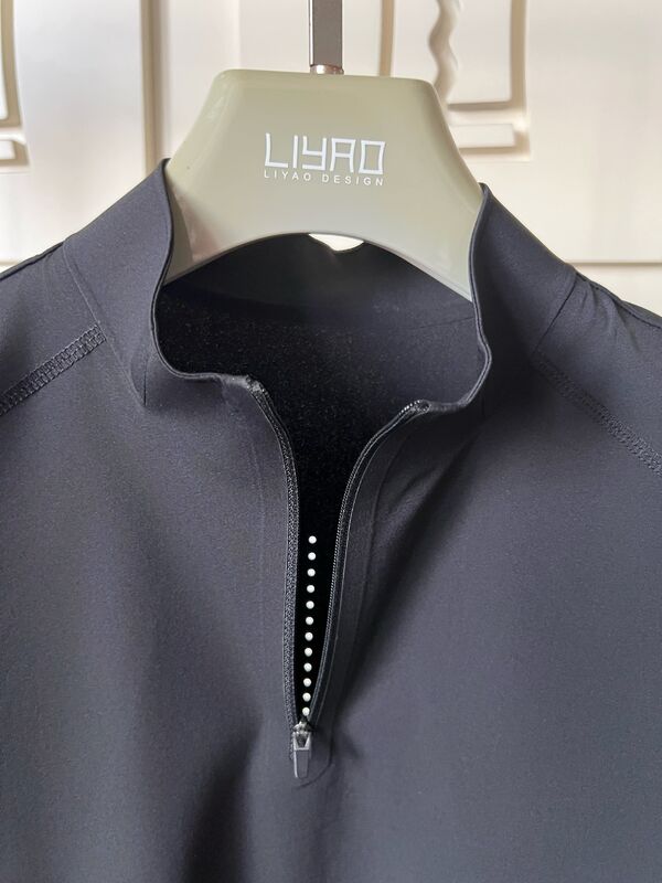 T-shirt à manches courtes et col montant pour homme, tissu extensible, séchage rapide et respirant pour le sport en extérieur