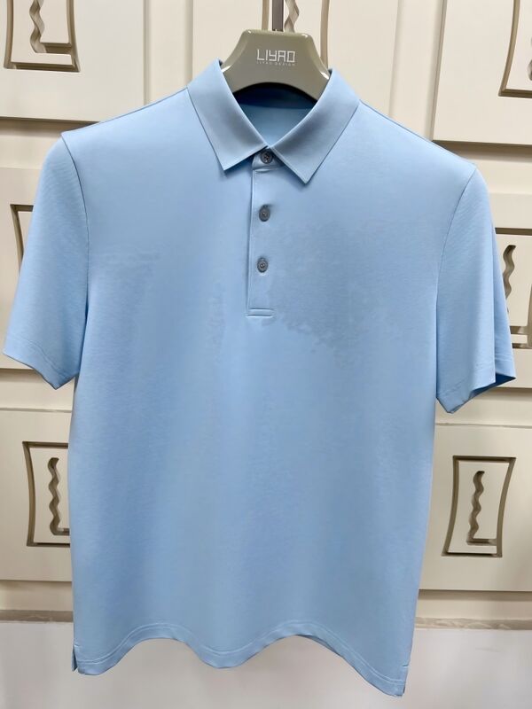 T-shirts pour hommes de qualité supérieure. Conception minimaliste, manches courtes, tissu doux pour toutes les saisons.